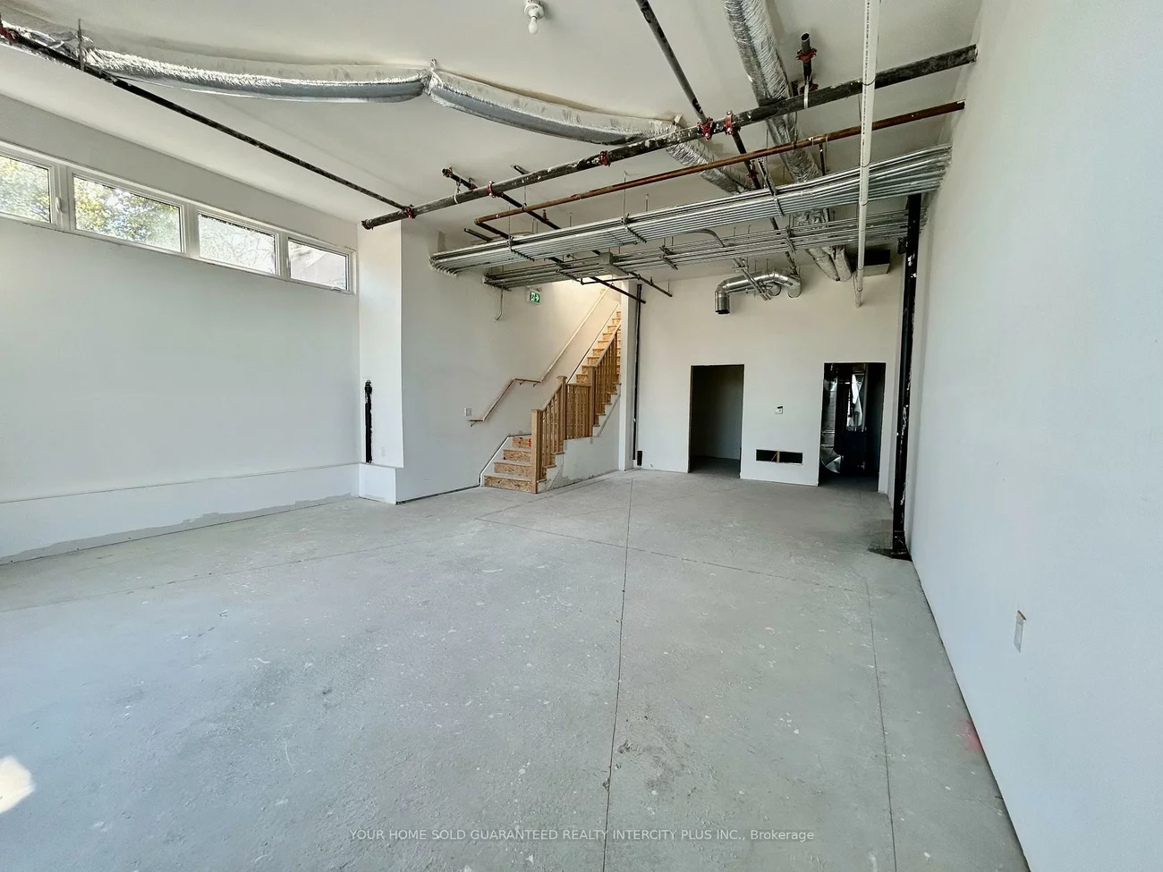 200, Dissette, Bradford, Bradford West Gwillimbury