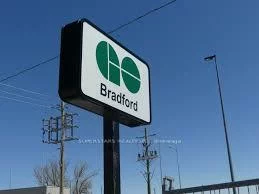 220, Dissette, Bradford, Bradford West Gwillimbury