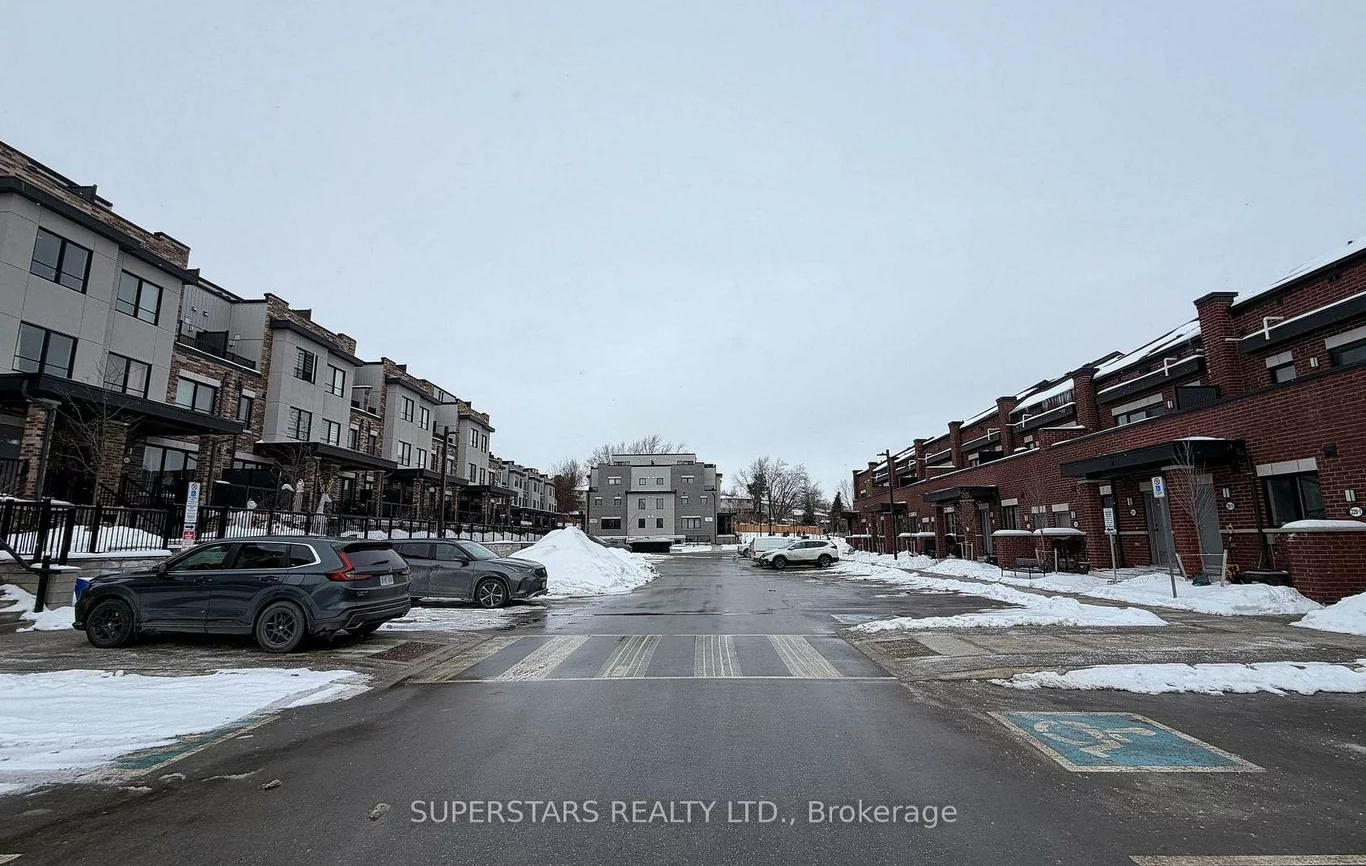 220, Dissette, Bradford, Bradford West Gwillimbury