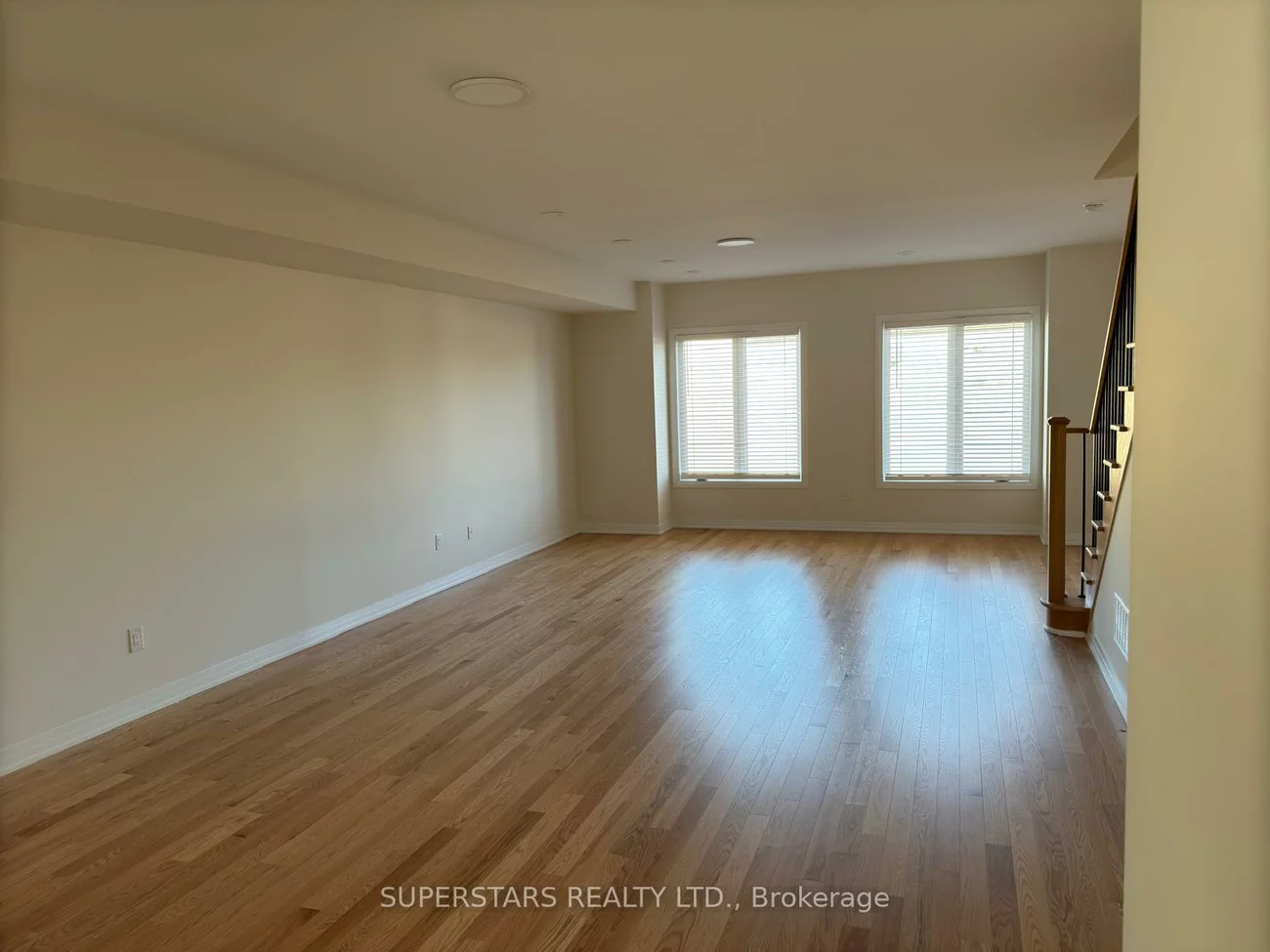 220, Dissette, Bradford, Bradford West Gwillimbury