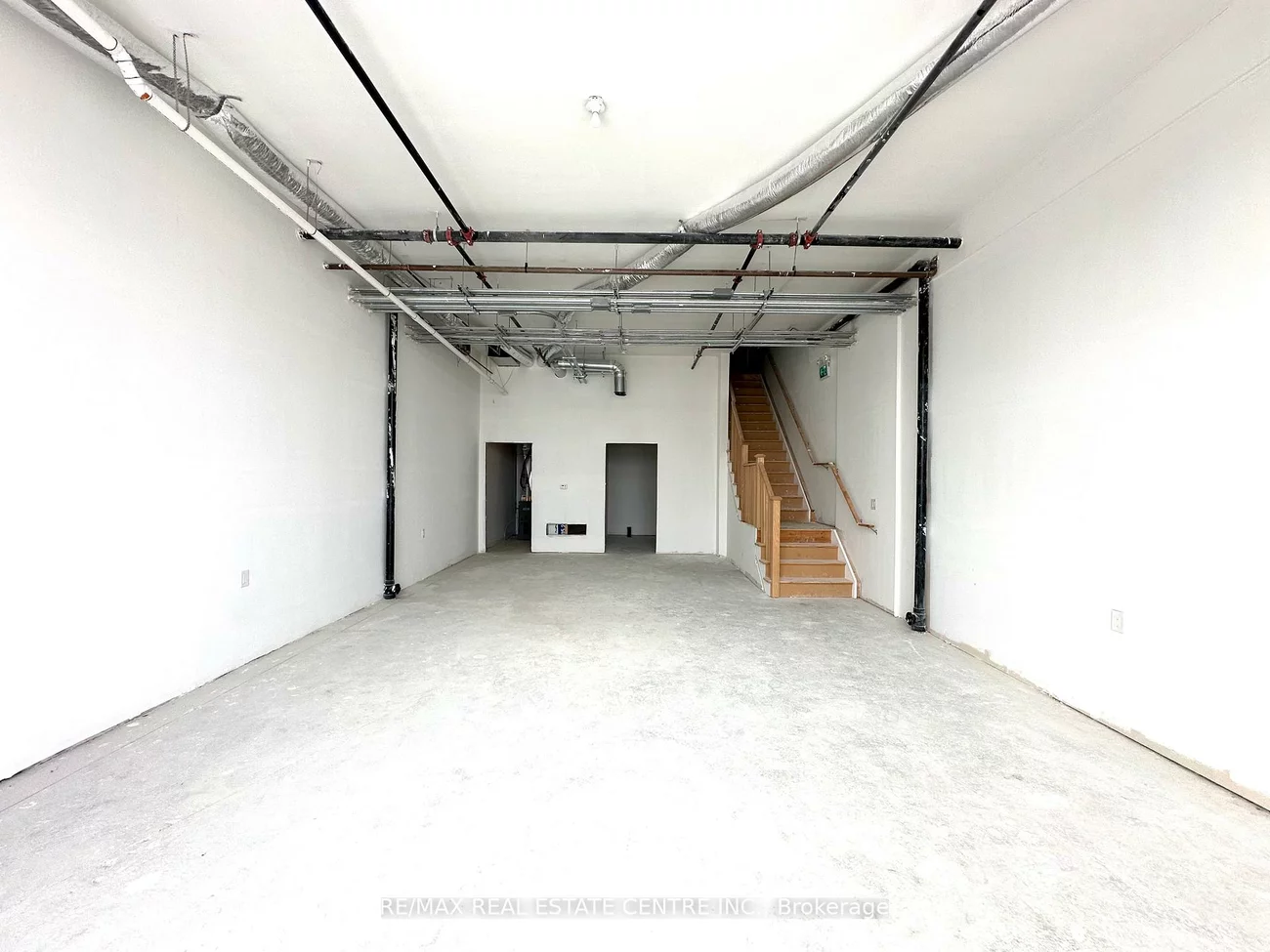 200, Dissette, Bradford, Bradford West Gwillimbury