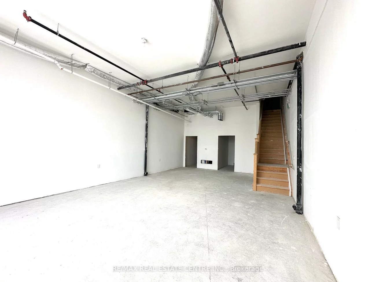 200, Dissette, Bradford, Bradford West Gwillimbury