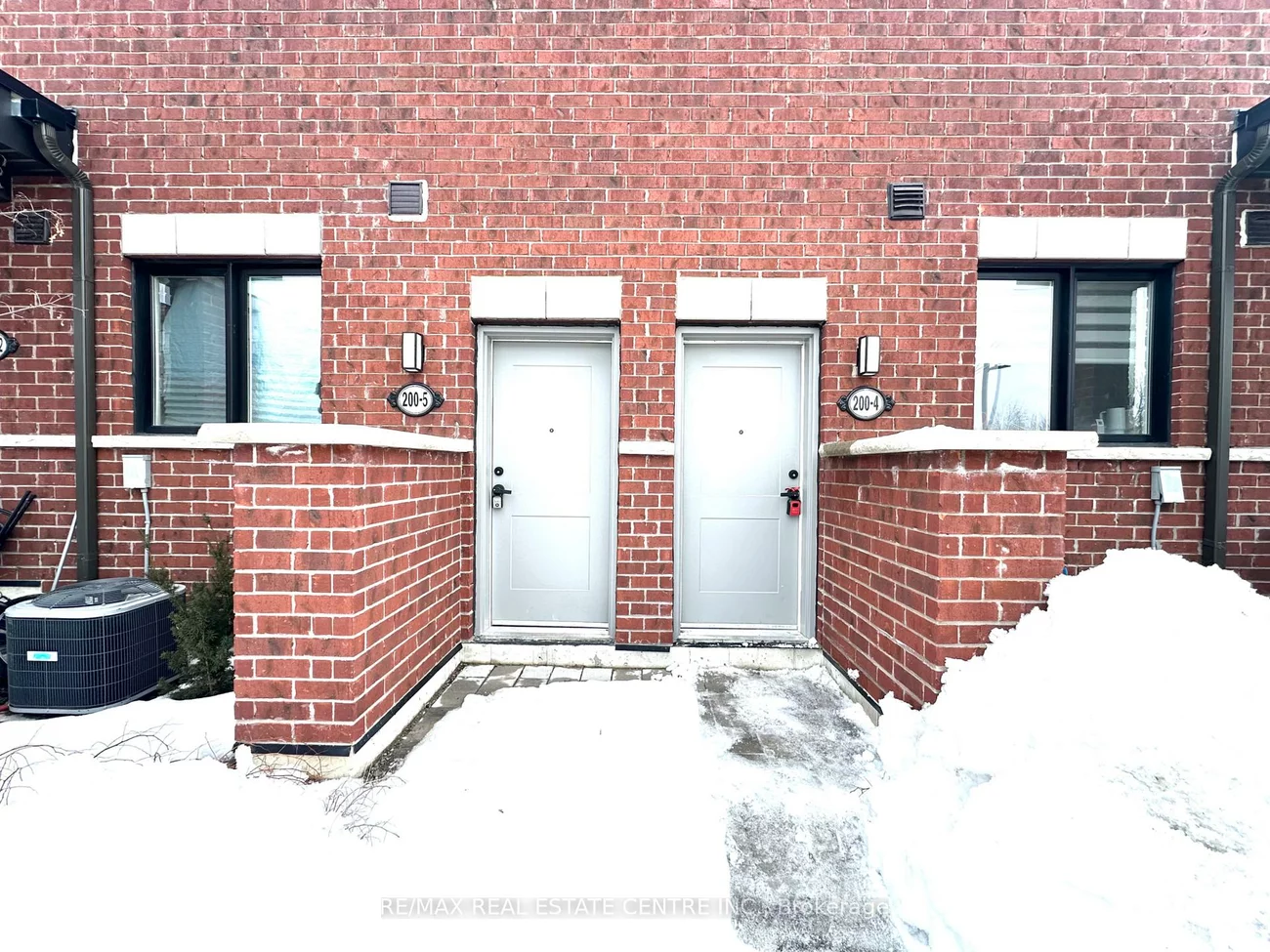 200, Dissette, Bradford, Bradford West Gwillimbury