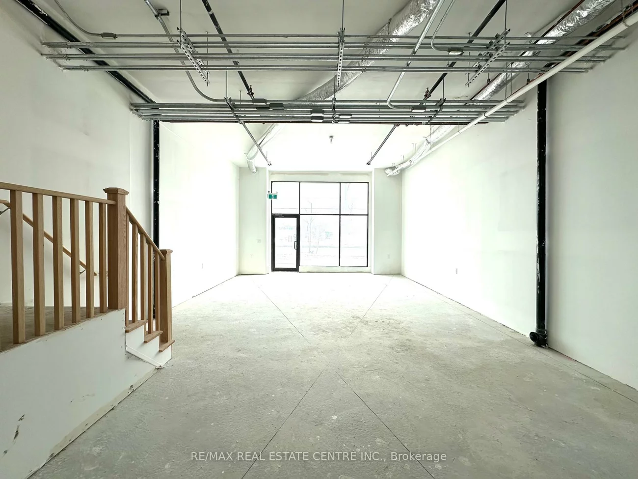 200, Dissette, Bradford, Bradford West Gwillimbury