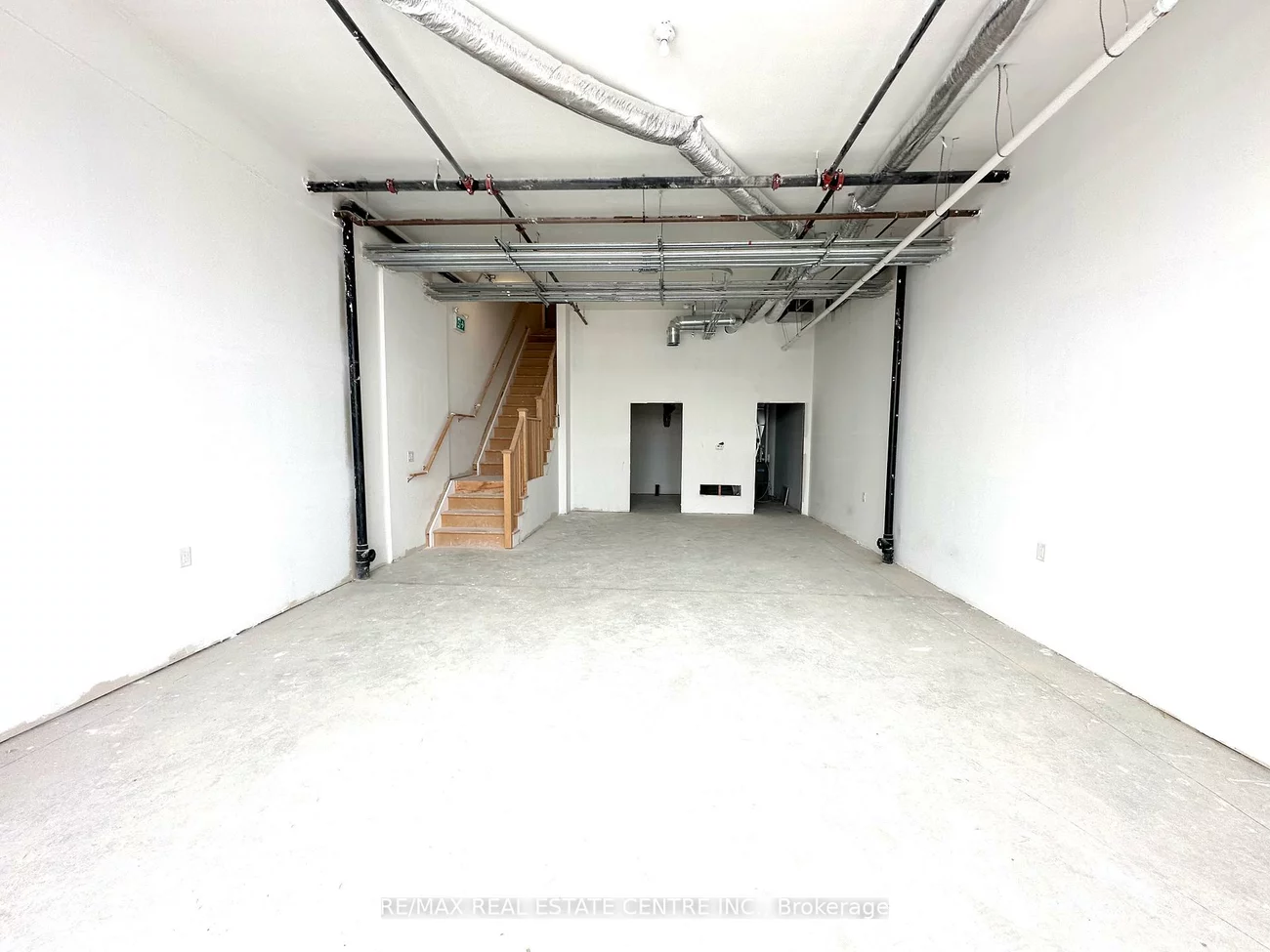 200, Dissette, Bradford, Bradford West Gwillimbury