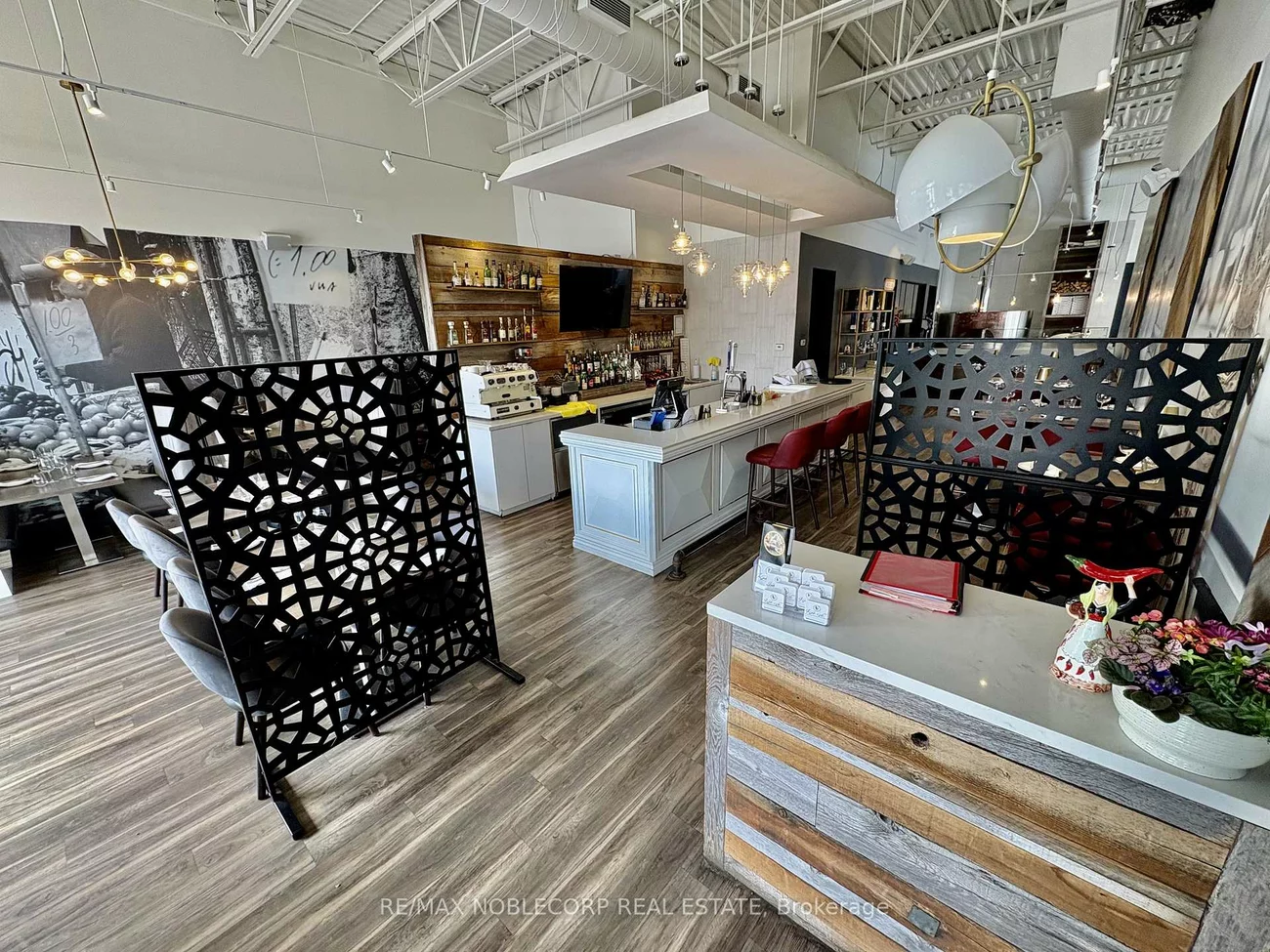 444, Holland, Bradford, Bradford West Gwillimbury