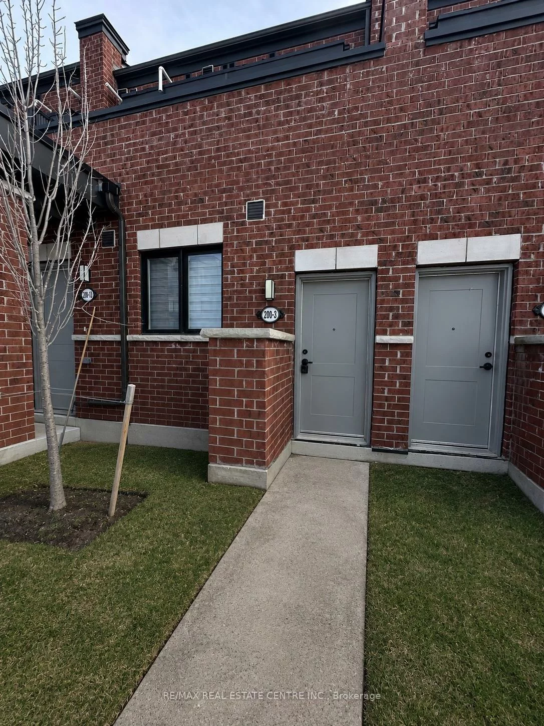 200, Dissette, Bradford, Bradford West Gwillimbury