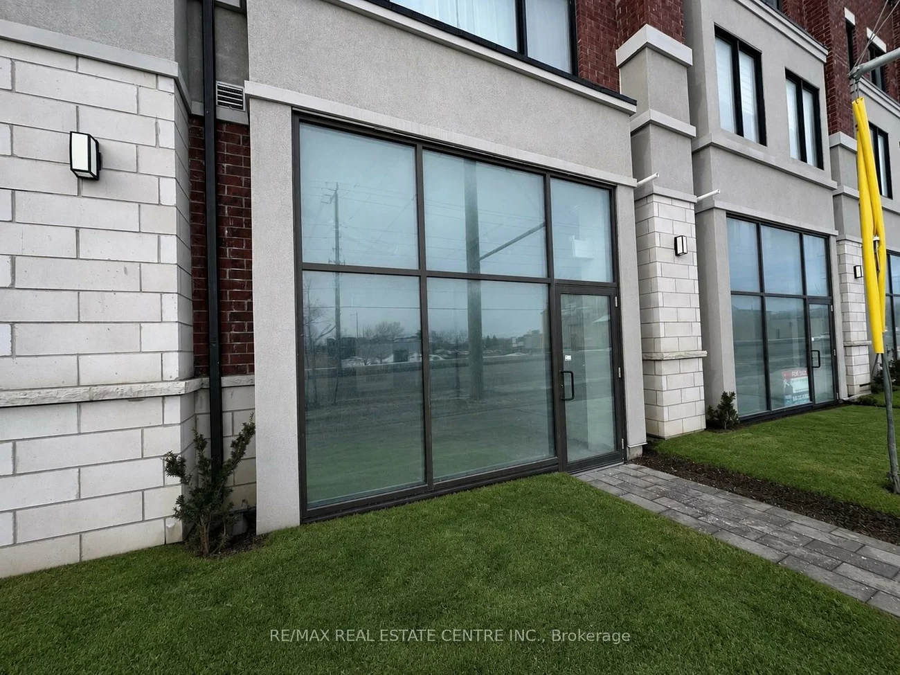 200, Dissette, Bradford, Bradford West Gwillimbury