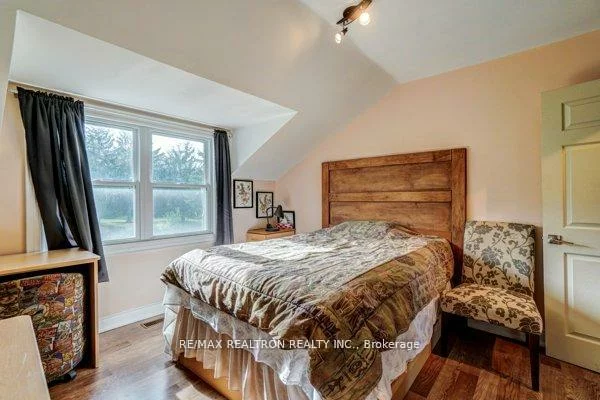 3930, Yonge, Rural Bradford West Gwillimbury, Bradford West Gwillimbury
