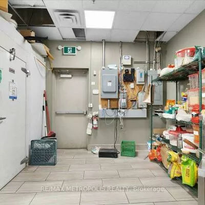 450, Holland, Bradford, Bradford West Gwillimbury