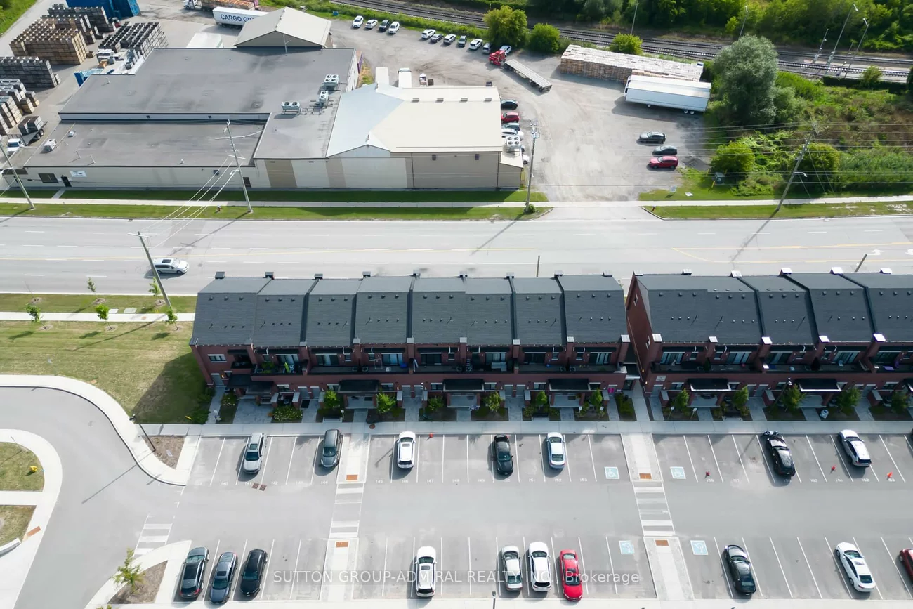 220, Dissette, Bradford, Bradford West Gwillimbury