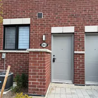 200, Dissette, Bradford, Bradford West Gwillimbury