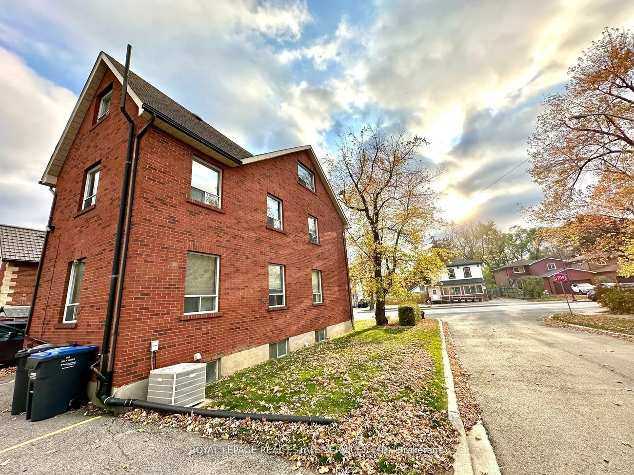 268, Main, Downtown Brampton, Brampton