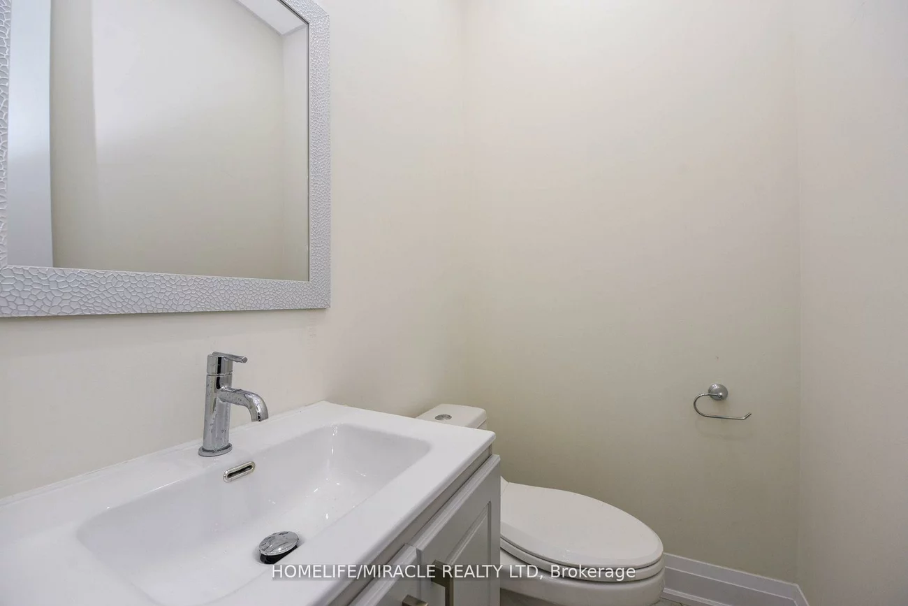 6475, Mayfield, Vales of Castlemore North, Brampton