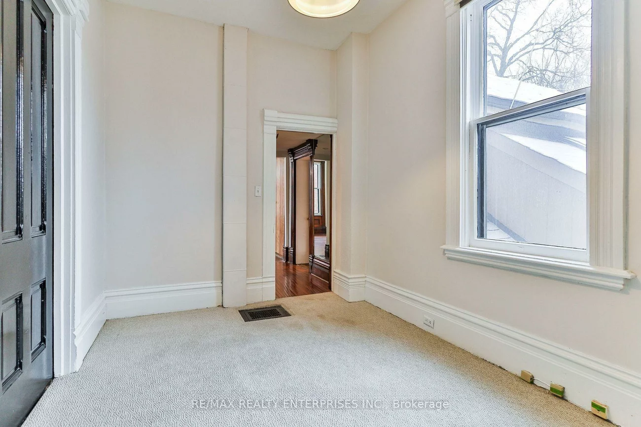245, Main, Downtown Brampton, Brampton