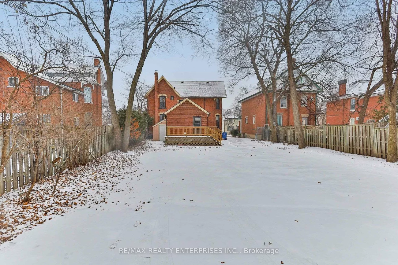 245, Main, Downtown Brampton, Brampton