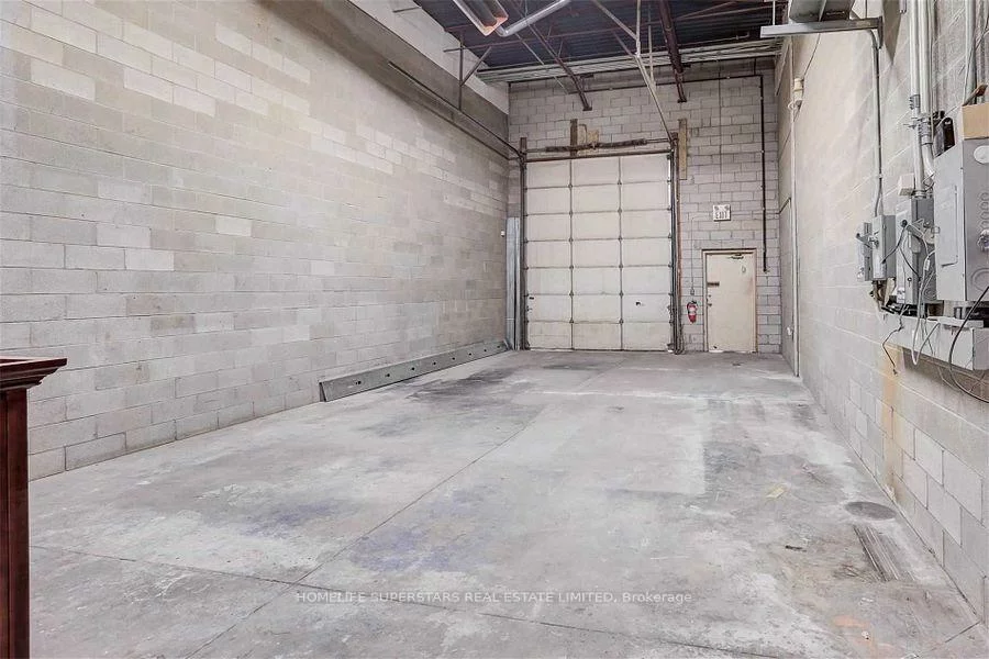 14, Automatic, Gore Industrial North, Brampton