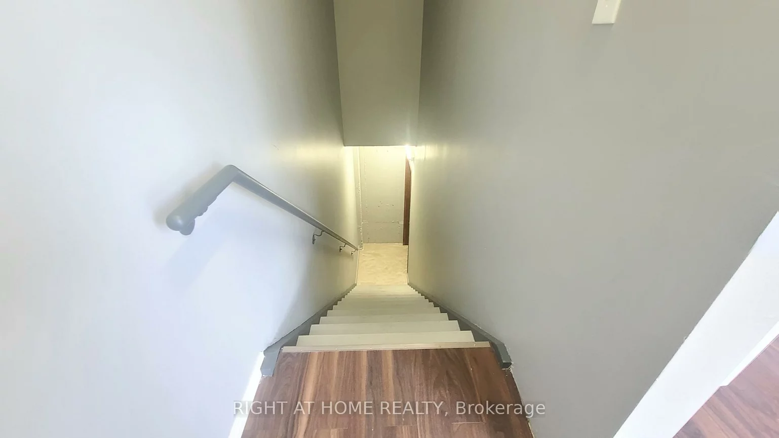 49, Hillcrest, Queen Street Corridor, Brampton