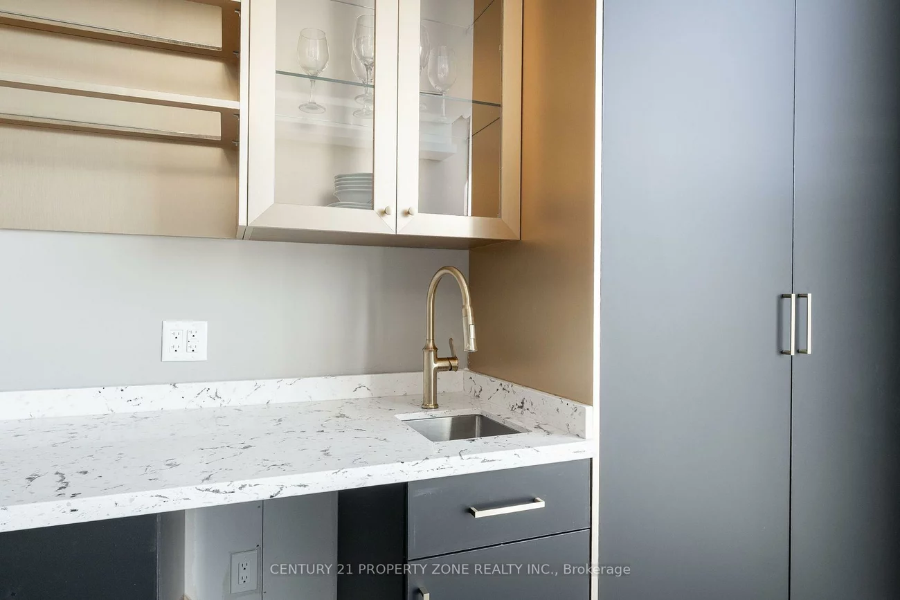 6475, Mayfield, Vales of Castlemore North, Brampton