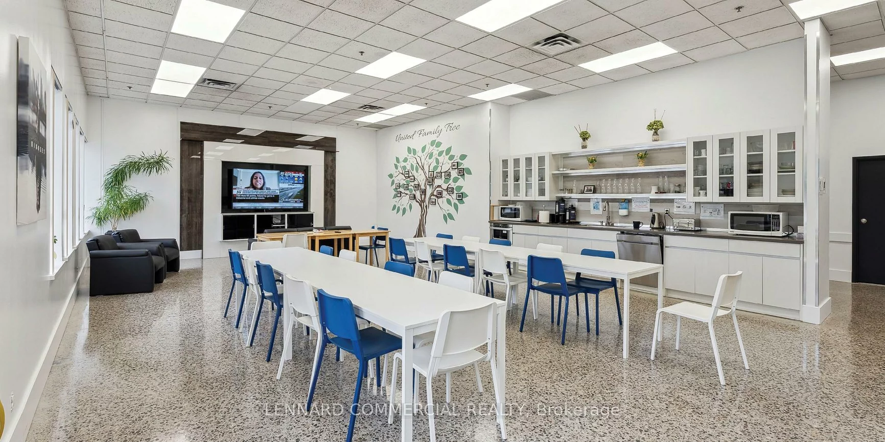 46, Hedgedale, Steeles Industrial, Brampton