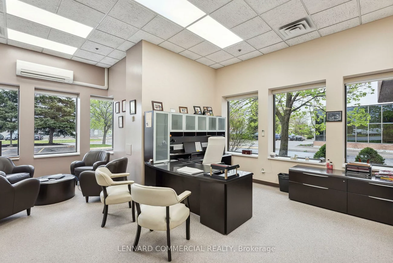 46, Hedgedale, Steeles Industrial, Brampton