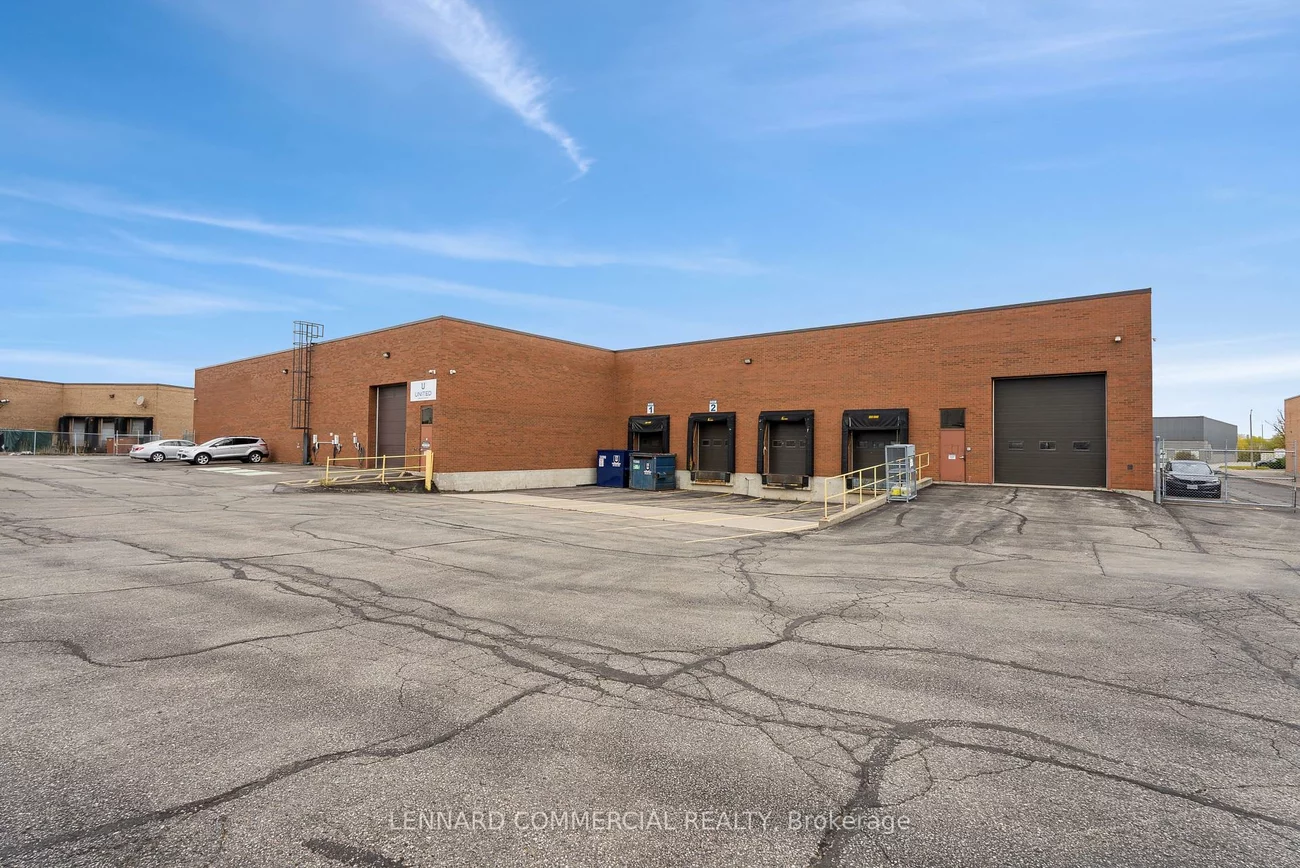 46, Hedgedale, Steeles Industrial, Brampton
