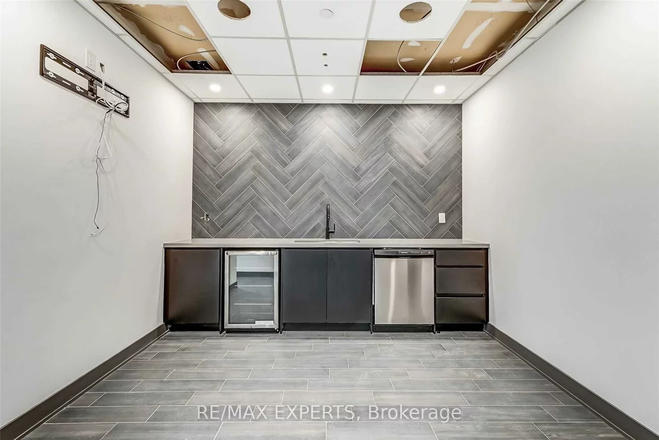 13, Kenview, Parkway Belt Industrial Area, Brampton