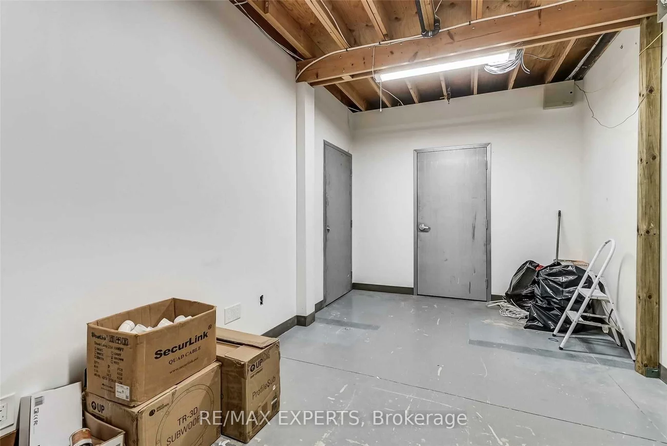 13, Kenview, Parkway Belt Industrial Area, Brampton