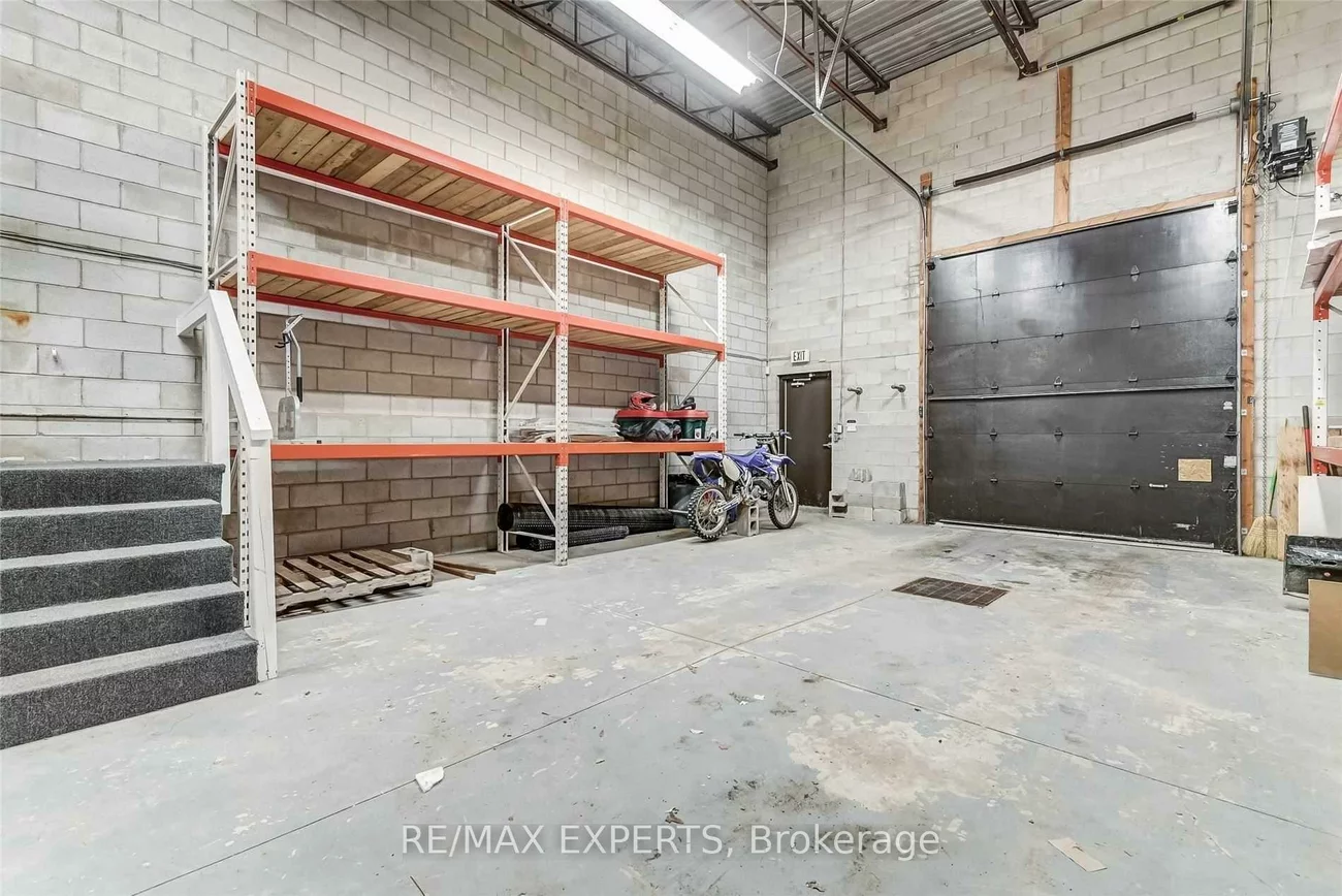 13, Kenview, Parkway Belt Industrial Area, Brampton