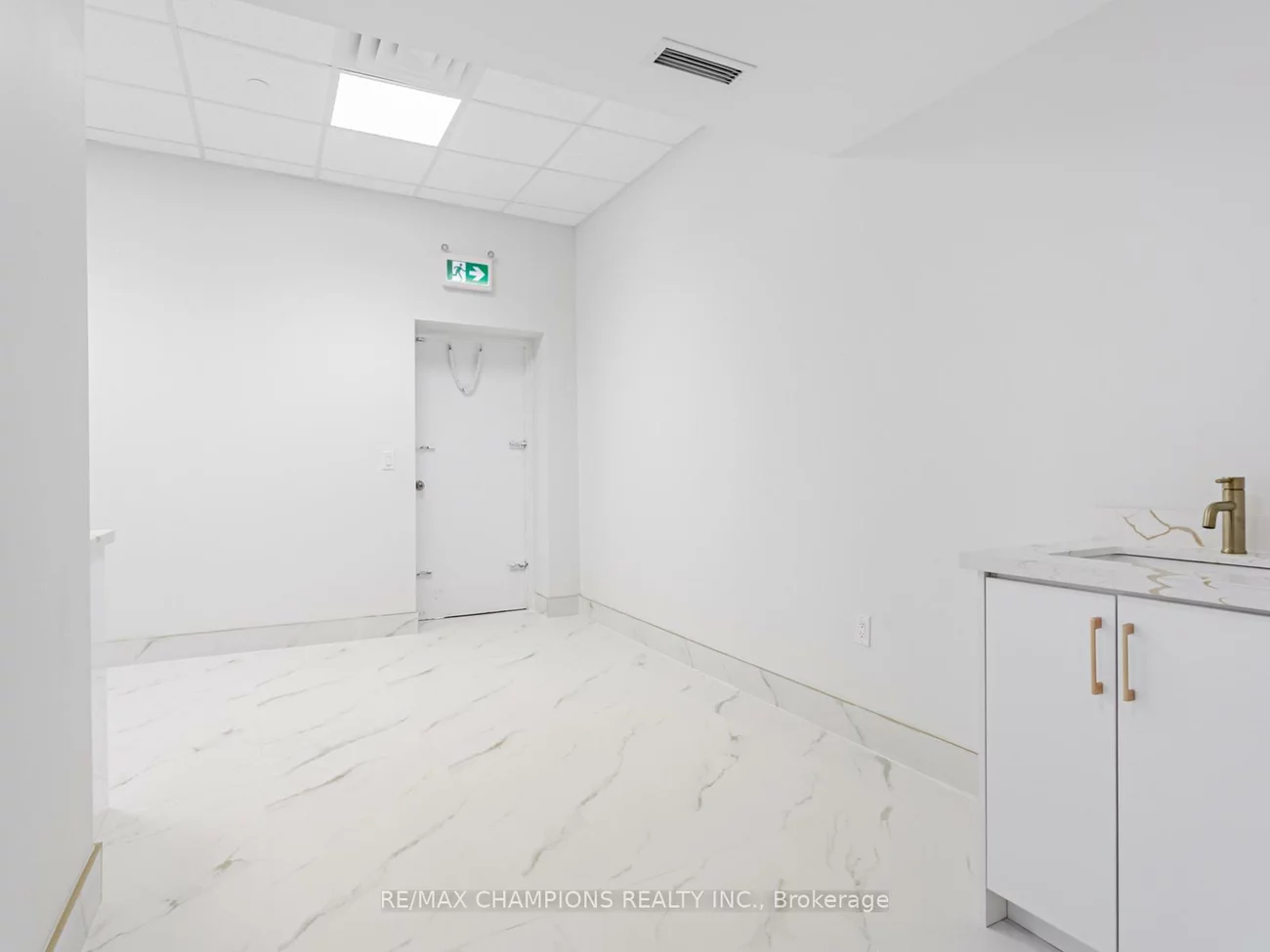 2565, Steeles, Steeles Industrial, Brampton