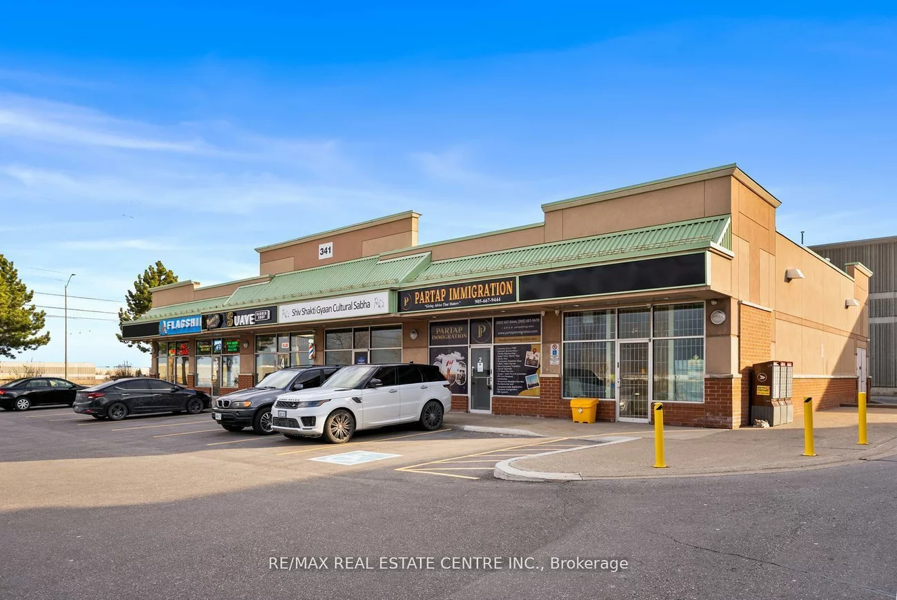 341, Parkhurst, Parkway Belt Industrial Area, Brampton
