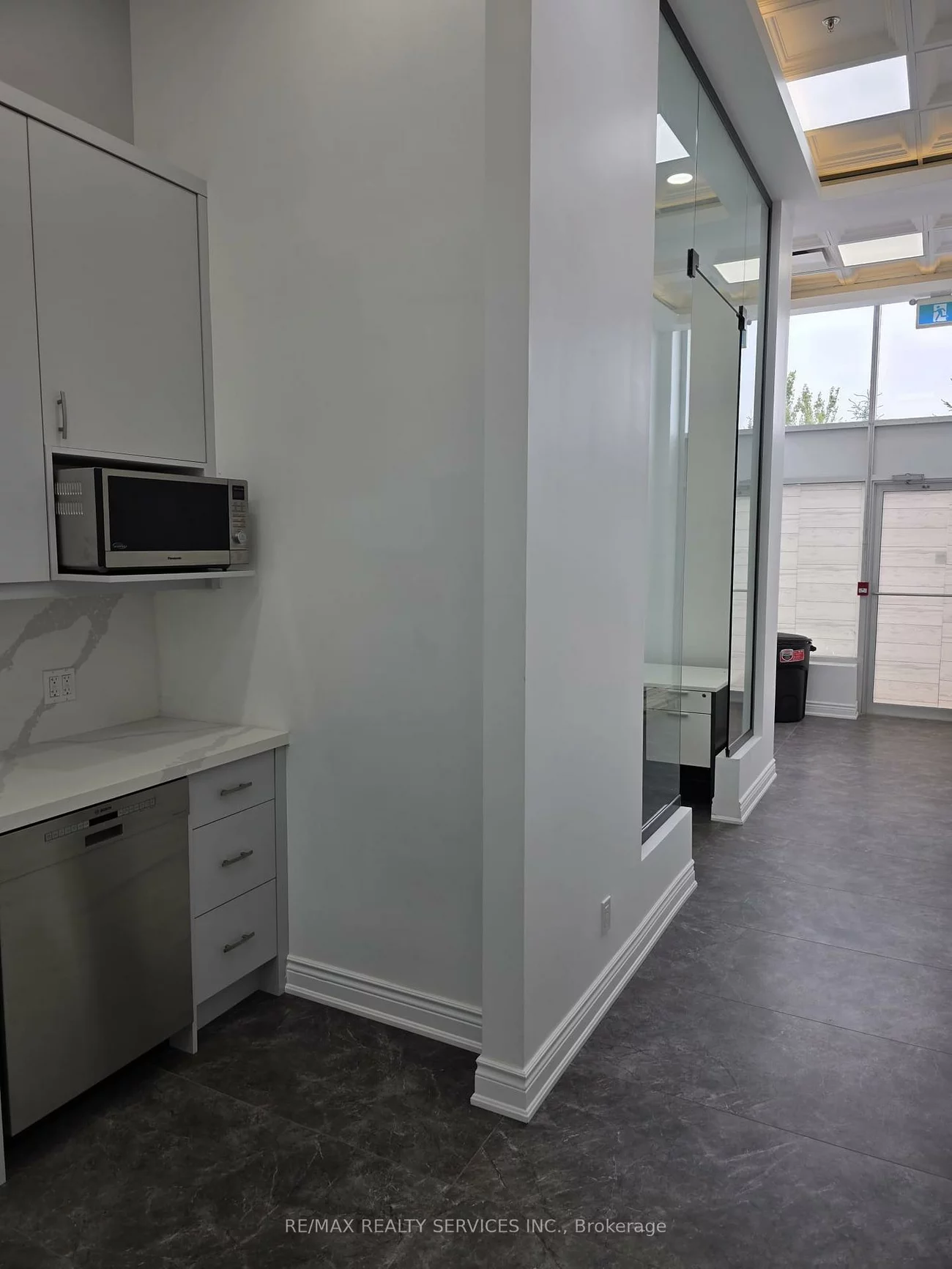 20, Maritime Ontario, Airport Road/ Highway 7 Business Centre, Brampton