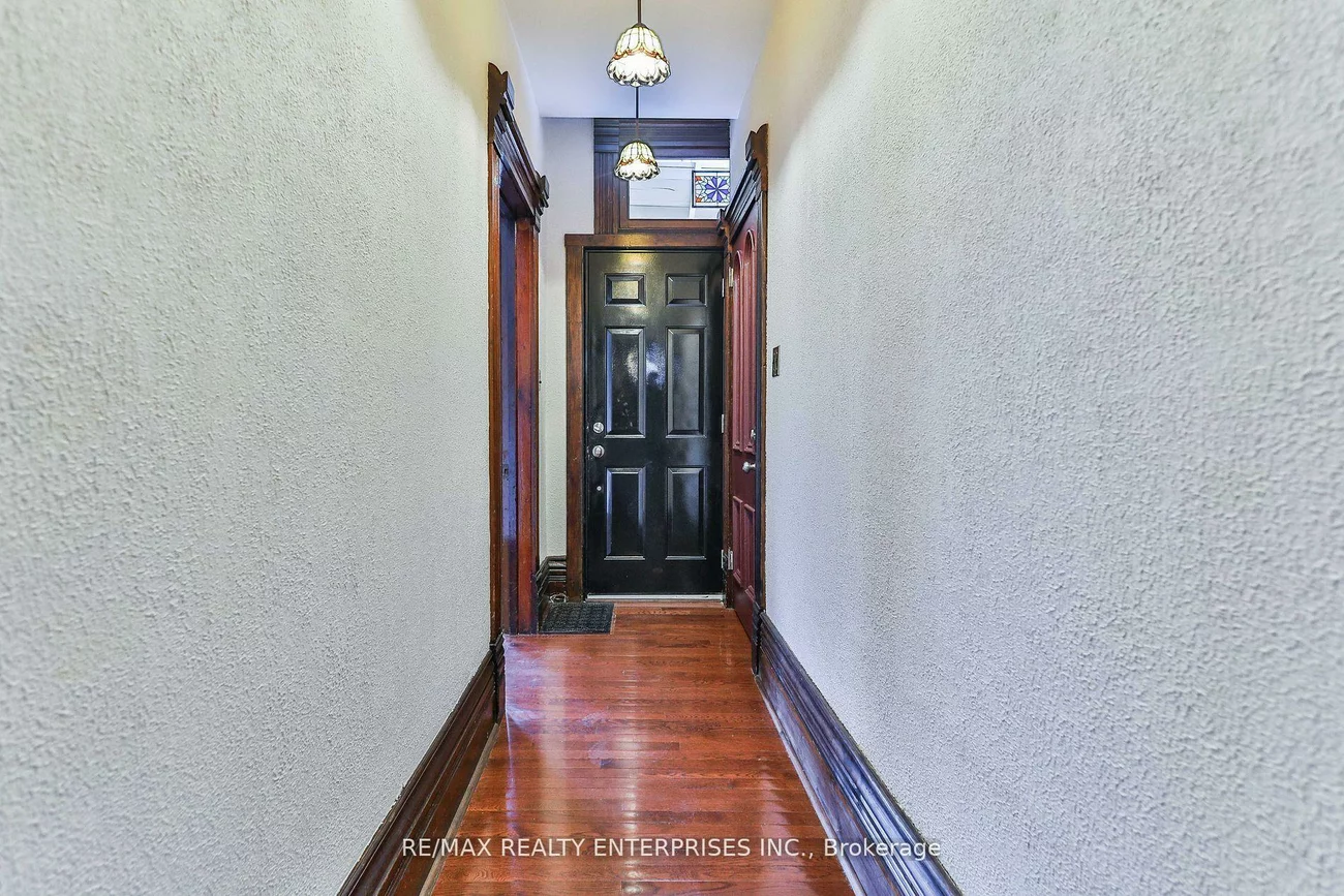 245, Main, Downtown Brampton, Brampton