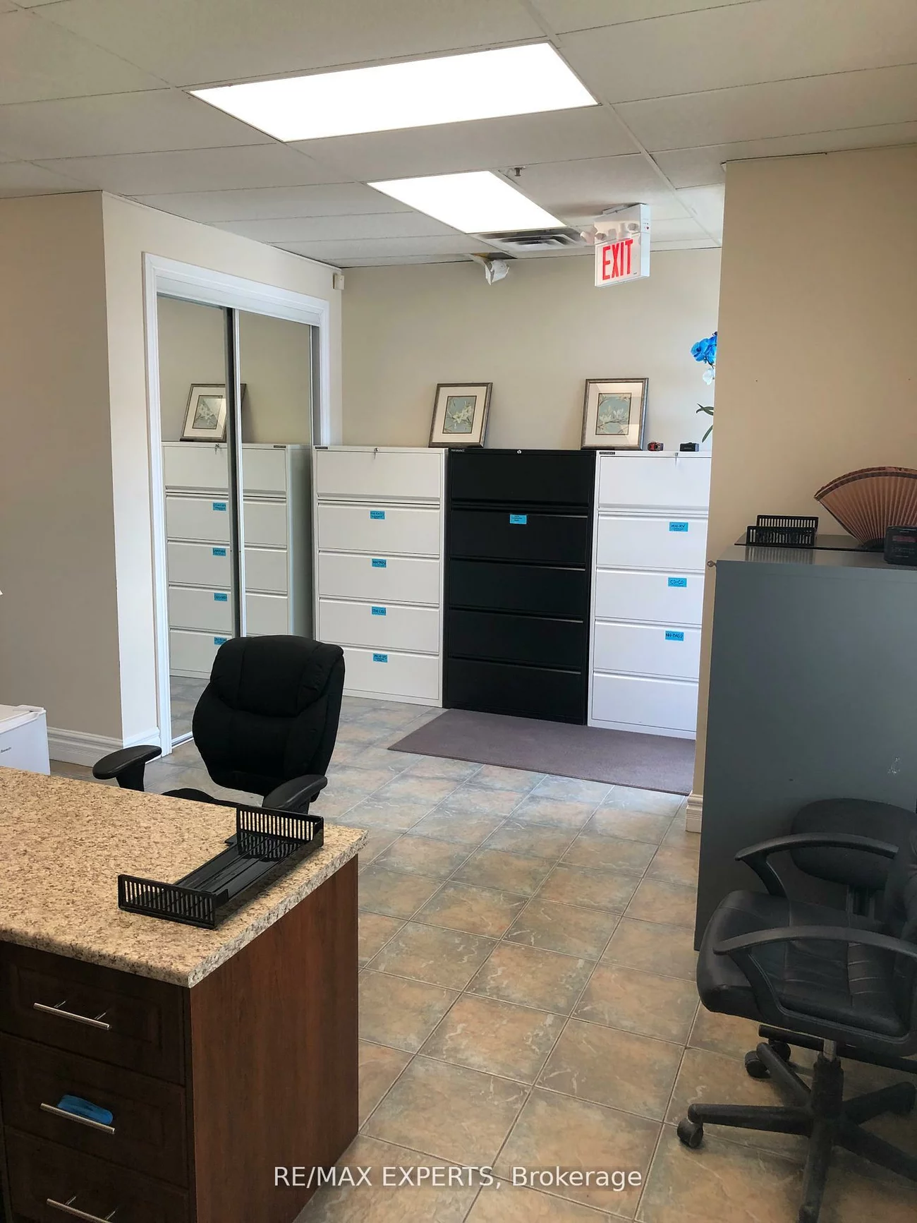 221, Deerhurst, Gore Industrial South, Brampton