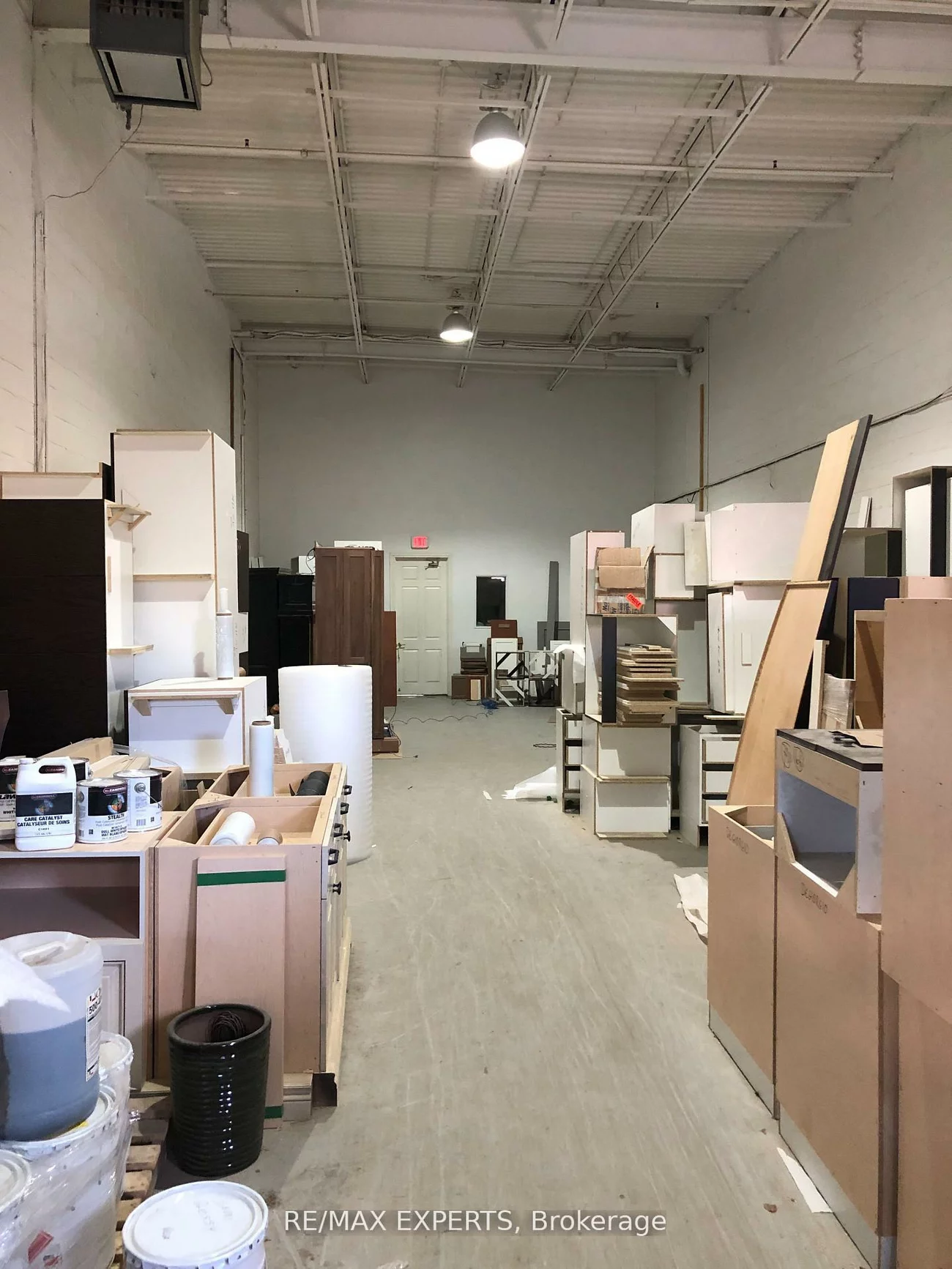 221, Deerhurst, Gore Industrial South, Brampton
