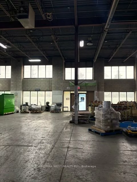10, Devon, Gore Industrial South, Brampton