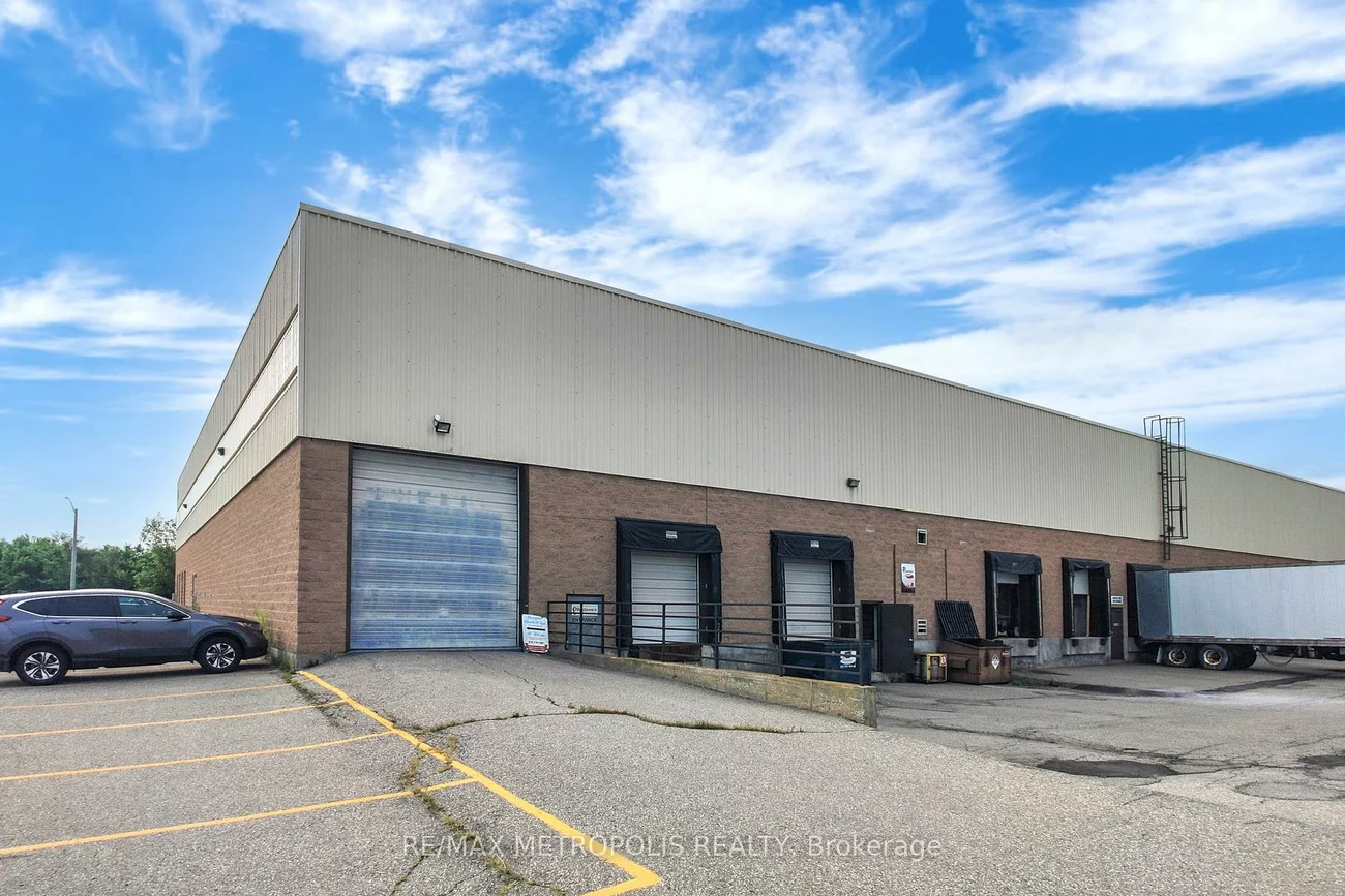 35, Hedgedale, Steeles Industrial, Brampton