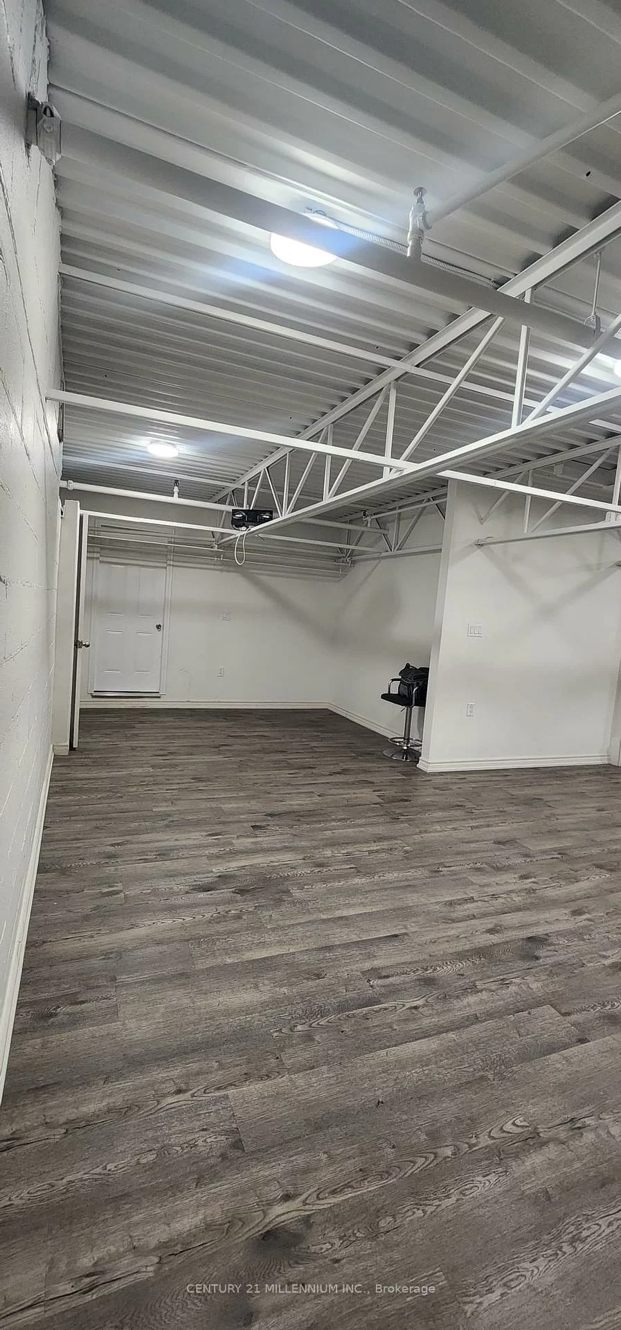 22, Strathearn, Steeles Industrial, Brampton