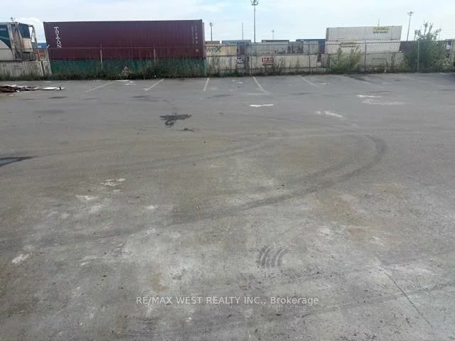 101A, Devon, Gore Industrial South, Brampton