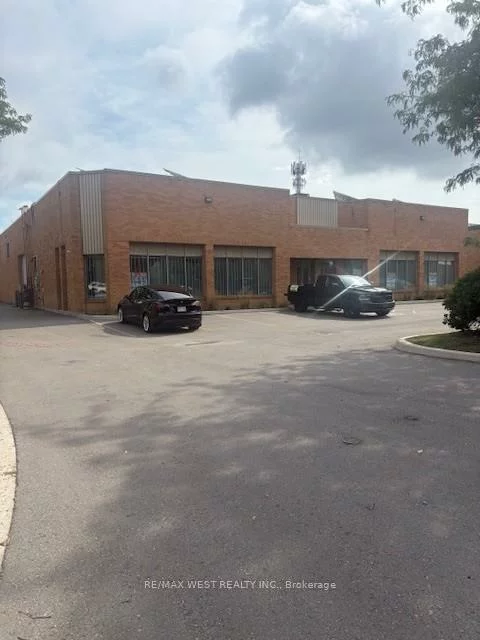 101A, Devon, Gore Industrial South, Brampton