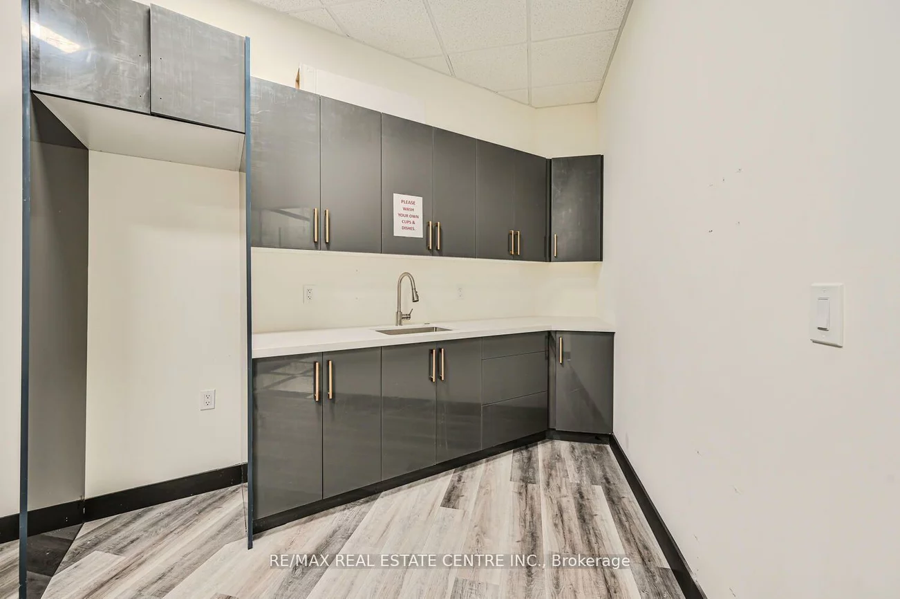 2565, Steeles, Steeles Industrial, Brampton