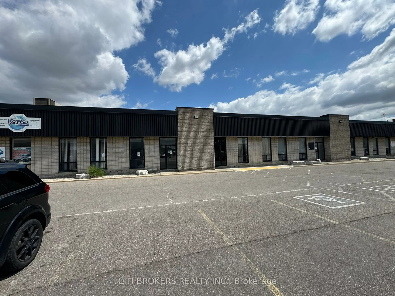80, Hale, Brampton East Industrial, Brampton