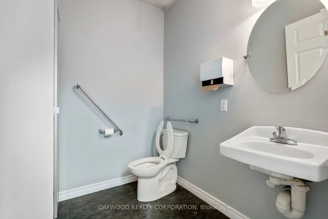 47, QUEEN, Downtown Brampton, Brampton