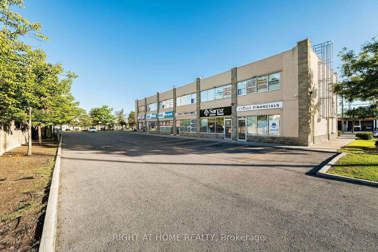 49, Hillcrest, Queen Street Corridor, Brampton