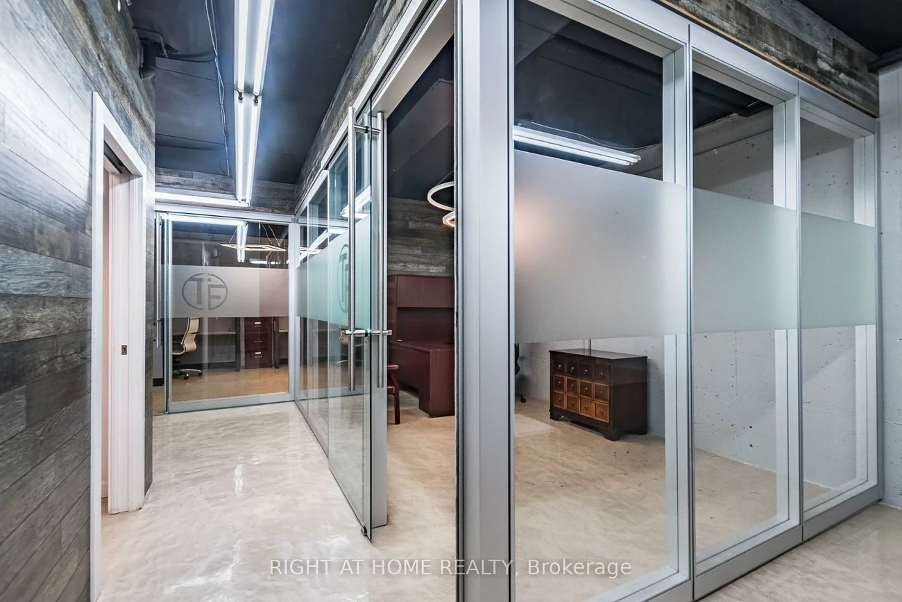 49, Hillcrest, Queen Street Corridor, Brampton