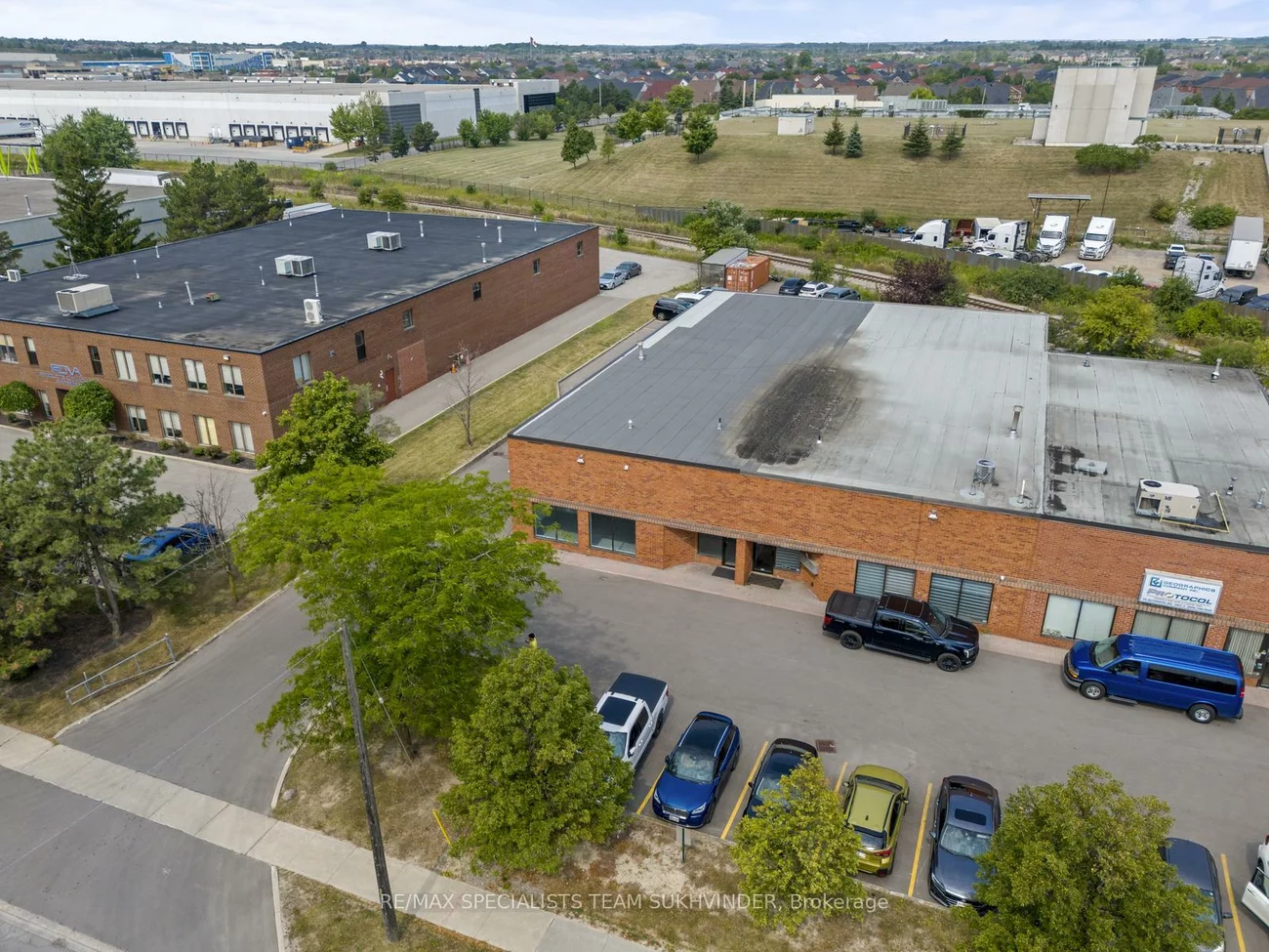 38, Automatic, Gore Industrial North, Brampton