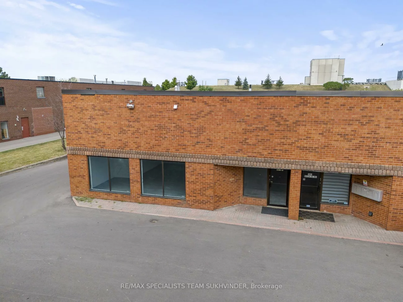 38, Automatic, Gore Industrial North, Brampton