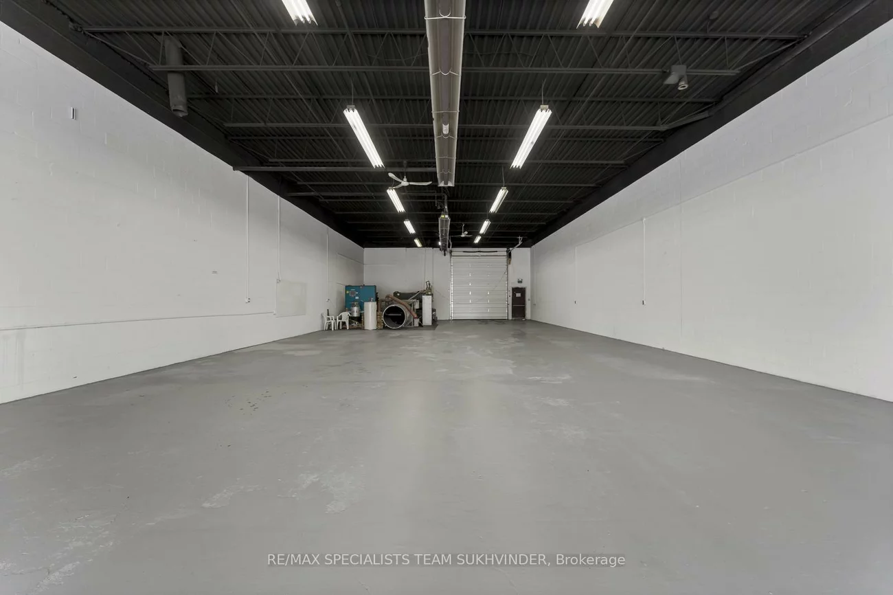 38, Automatic, Gore Industrial North, Brampton