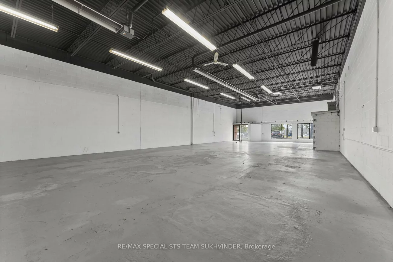 38, Automatic, Gore Industrial North, Brampton