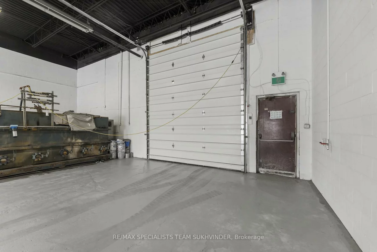 38, Automatic, Gore Industrial North, Brampton